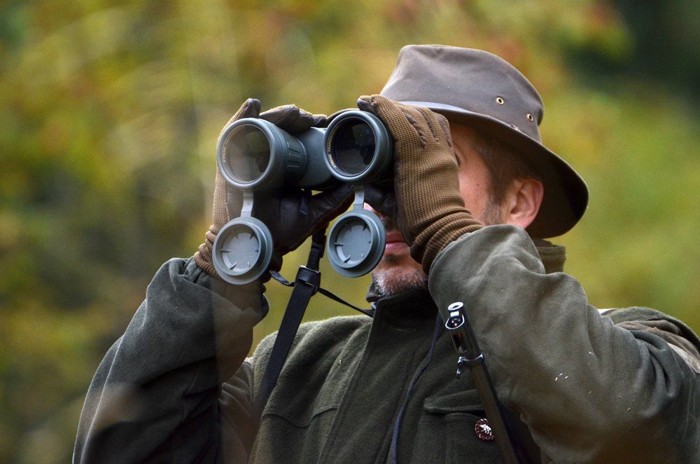 Best rangefinder binoculars 2023